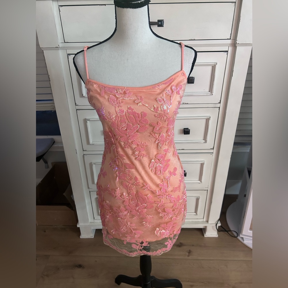 Super cute semi formal short dress size large